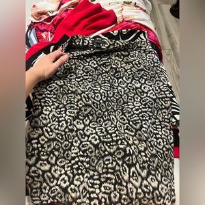 Loft skirt perfect for work attire